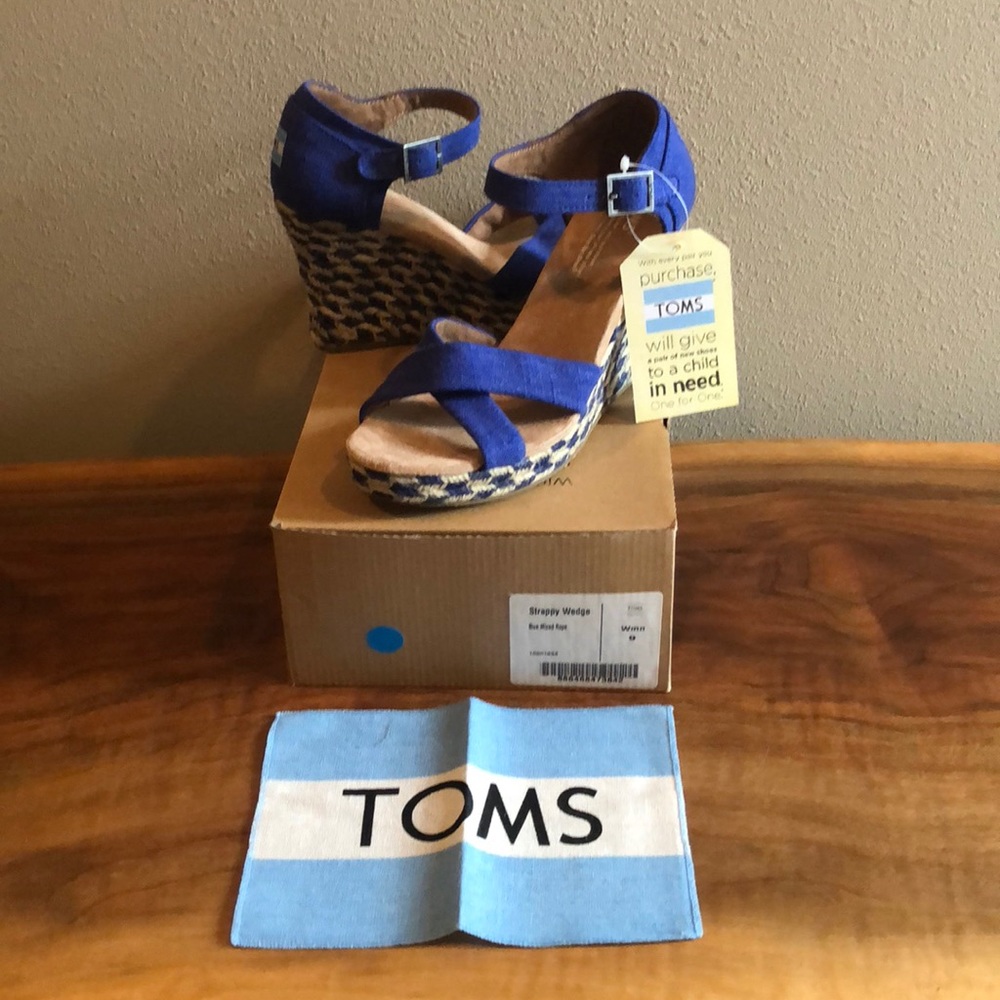 Toms wedge SZ 9 Blue New In Box w/tags